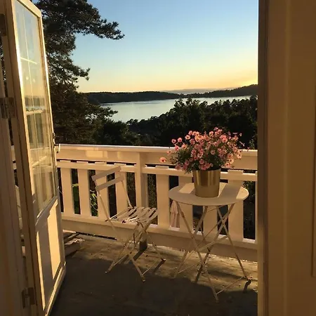 Leilighet I Sorlandshus I Son - Sjoutsikt - Naer Son Spa Exterior foto